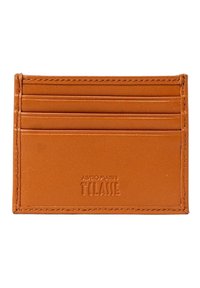 Portafoglio in pelle marrone con quattro scomparti, texture liscia, logo impresso e cuciture rinforzate, caratterizzato da un design minimalista.