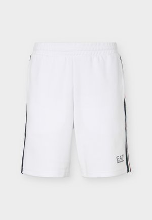 Fehér atlétikai rövidnadrág elasztikus derékpánttal, színes csíkokkal az oldalakon és EA7 Emporio Armani logóval a bal alsó lábrészen.