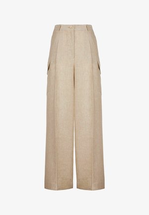 Beżowe lniane spodnie cargo w szerokim kroju z wysokim stanem, z dwoma bocznymi kieszeniami, zapięciem na guziki z przodu i detalami w postaci fałd.
