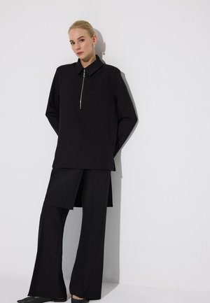 PADDED COLLAR  - Tunika - black