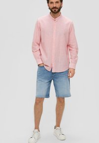 s.Oliver REGULAR pomarańczowy