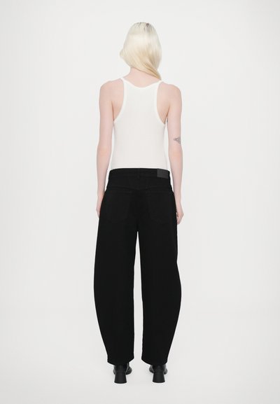 CLOSED JAZZIE - Jeans relaxed fit - black