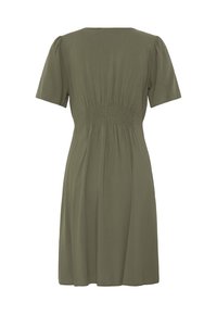 Robe vert olive à manches courtes avec détail de taille élastique froncée, longueur genou, vue de dos sur fond blanc.