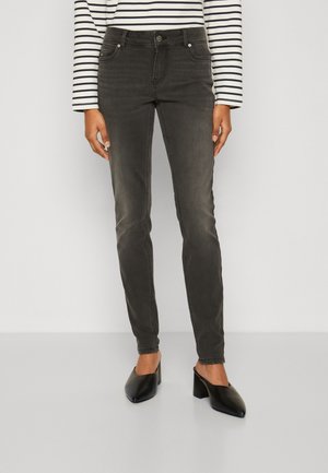 VMSYLVIA - Jeans Skinny Fit - medium grey denim