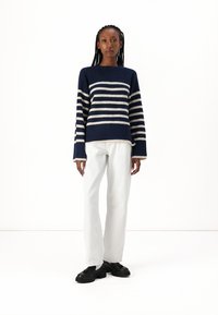 Pieces PCLINE O NECK - Pulover - maritime blue