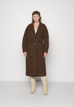 WIDE SLEEVES - Abrigo clásico - dark walnut