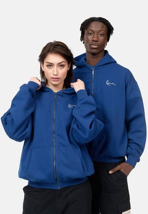 Karl Kani CHEST SIGNATURE ESSENTIAL ZIP HOODIE UNISEX - Užtrauktuku užsegamas treningas - blue