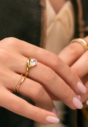 Mockberg, KENZA LYS RING - Ring - gold-coloured