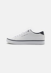 Tommy Hilfiger - VULC CORE  - Joggesko - white Miniatyrbilde 1