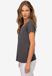 LAURASØN KLEINER KNOTEN V-AUSSCHNITT HALBARM - T-shirt basic - dark gray