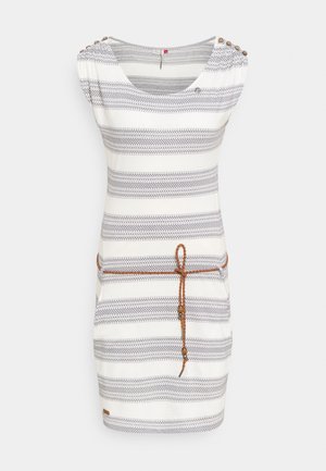 Wit en grijs gestreepte jurk met korte mouwen, knoopdetails op de schouders en een dunne bruine gevlochten riem gestrikt in de taille.