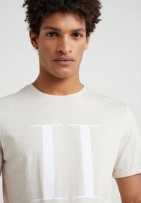 Les Deux ENCORE T-SHIRT - Printtipaita - beige
