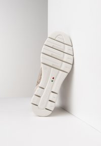 NeroGiardini Trainers - femme