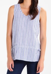 Kaffe Camicetta - white