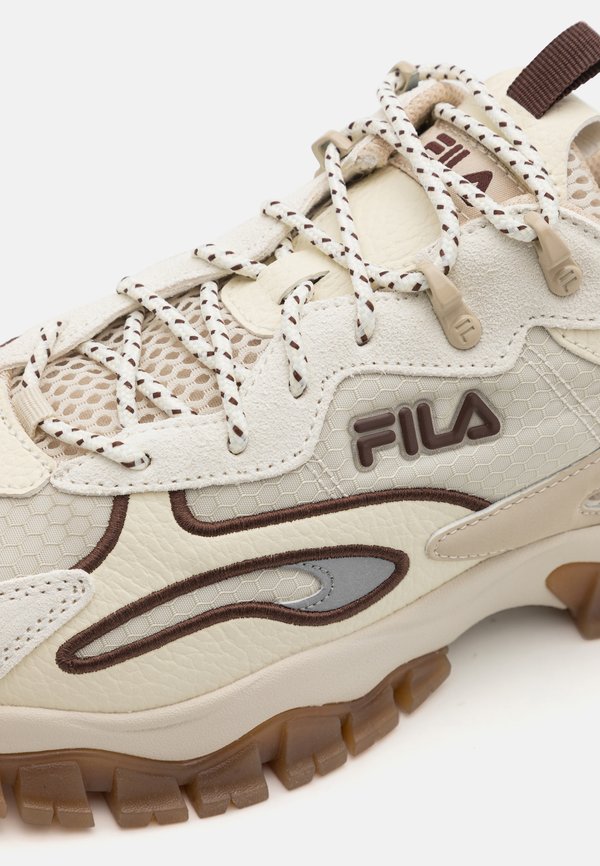 RAY TRACER TR2 - Trainers - turtledove4