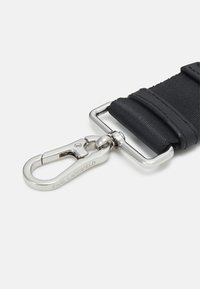 KARL LAGERFELD K/LOOM SLING - Pojasna torbica - black