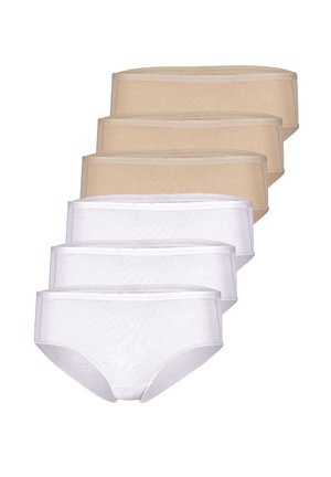 Set aus sechs nahtlosen Damenslips in Beige- und Weißtönen, arrangiert in zwei gestapelten Reihen auf weißem Hintergrund.