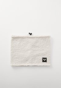 Pochette blanche et moelleuse en matériau en polaire douce, dotée d'une fermeture éclair et d'une petite étiquette logo noire dans le coin inférieur droit.