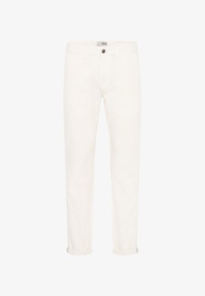 Jean en denim blanc avec une coupe droite, des poignets roulés, une fermeture à bouton à l'avant et des passants de ceinture. Présente une texture unie sans motifs.