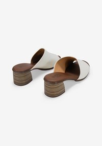 Bosanova Mules de tacón - blanco