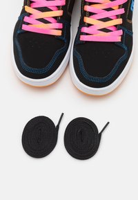 DC Shoes MANTECA 4 - Vysoké tenisky - multi-coloured