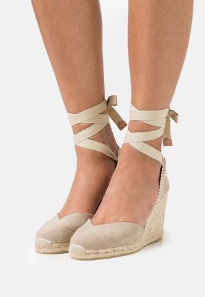 CHIARA  - Wedge sandals - sand