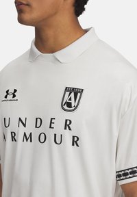 Under Armour 96 TERRACE - Polosärk - summit white