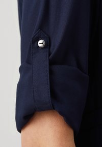 MAMALICIOUS Tunika - dark blue