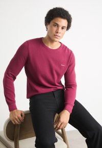 GANT C-NECK - Pulóver - rich wine