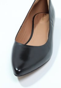 Clarks Klasické baleríny  - black