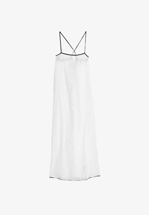 Witte mouwloze jurk met dunne zwarte banden en een losse, vloeiende silhouet. De stof lijkt licht en semi-doorzichtig.