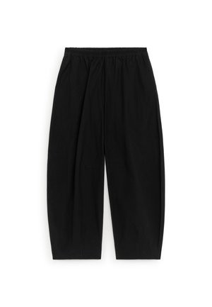 ARKET, ARKET BARREL-LEG COTTON TROUSERS - Pantalon classique - black