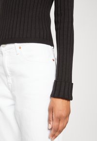 Tommy Jeans SWEATER - Jersey de punto - black