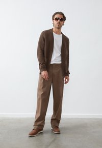 Thumbnail Image 2