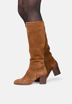 Botas - brown