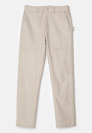 Beige uldbukser med lige snit, der har to frontlommer, knaplukning og diskrete syninger på benene.