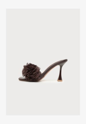 Simmi London, KAZ - Kõrge kontsaga sandaalid - choco pu/flower