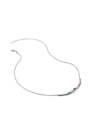 Silberne Kette mit einer gebogenen Stange, die kleine rote, blaue und klare Edelsteine aufweist, und einem Karabinerverschluss.