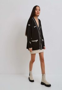 Cesare Gaspari CHUNKY - Stivaletti con plateau - beige