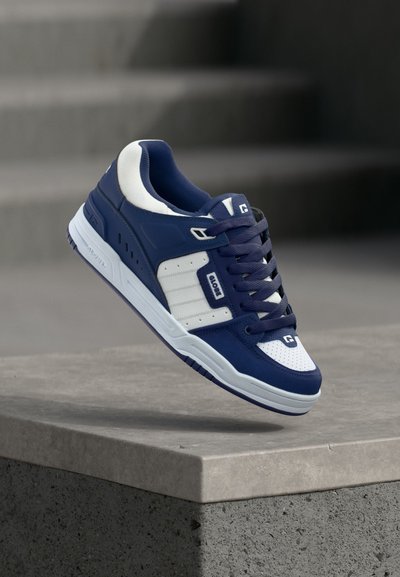 Globe FUSION Unisex