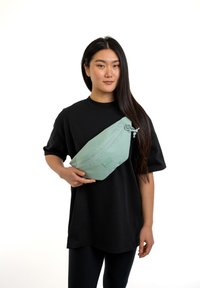 Johnny Urban ERIK LARGE - Marsupio - mint