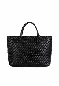 Czarna pleciona skórzana torba na ramię z dwoma solidnymi uchwytami; kształt prostokątny; teksturowana powierzchnia dzięki wzorowi plecionki; minimalistyczny design.