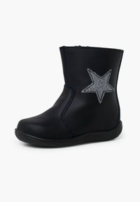 Pisamonas - Śniegowce