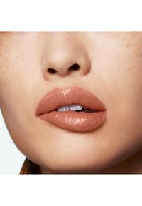 Smashbox BE LEGENDARY PRIME & PLUSH LIPSTICK pomarańczowy