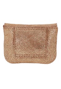 Metallische rosegouden pouch met een gestructureerd oppervlak, afgeronde hoeken en een voorvak. Compact ontwerp geschikt voor kleine items.