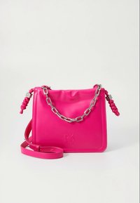 Pink leather bag with a soft texture, chain shoulder strap, and side accents in braided material. Features embossed logo on the front.