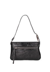 Borsa a tracolla in pelle nera dal design elegante, con una tasca frontale con zip e una tracolla accentata da una catena. Texture liscia.