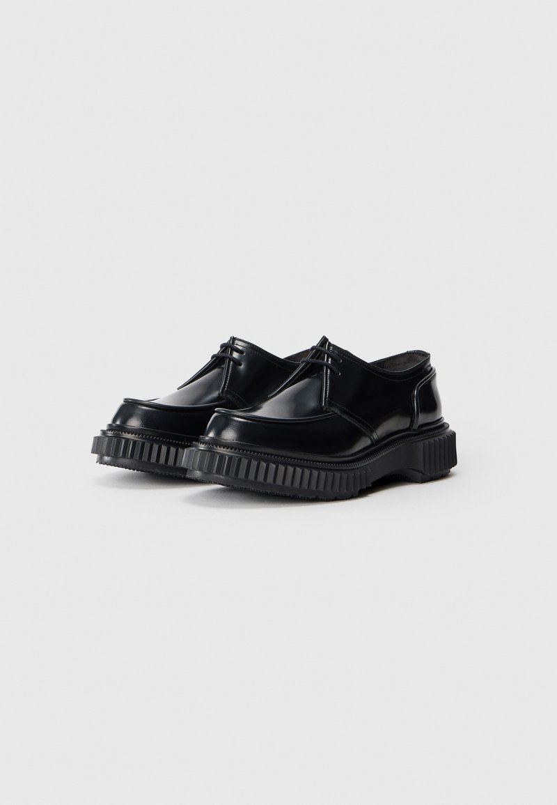 Derbies ADIEU PARIS - Cuir Bicolore Noir/blanc - Taille 41 - Fait Main Portugal - Occasion TBE