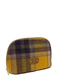 Pochette zippée en feutre à motifs pied-de-poule jaune et marron, avec une étiquette en cuir. Partie supérieure arrondie, fermeture éclair lisse et motif texturé riche.