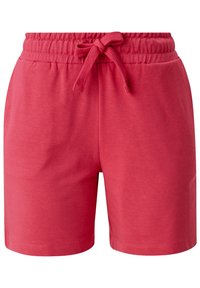 Czerwone, sportowe szorty wykonane z miękkiego materiału; posiadają elastyczną talię z regulowanym sznurkiem i prosty wzór bez wzorów.